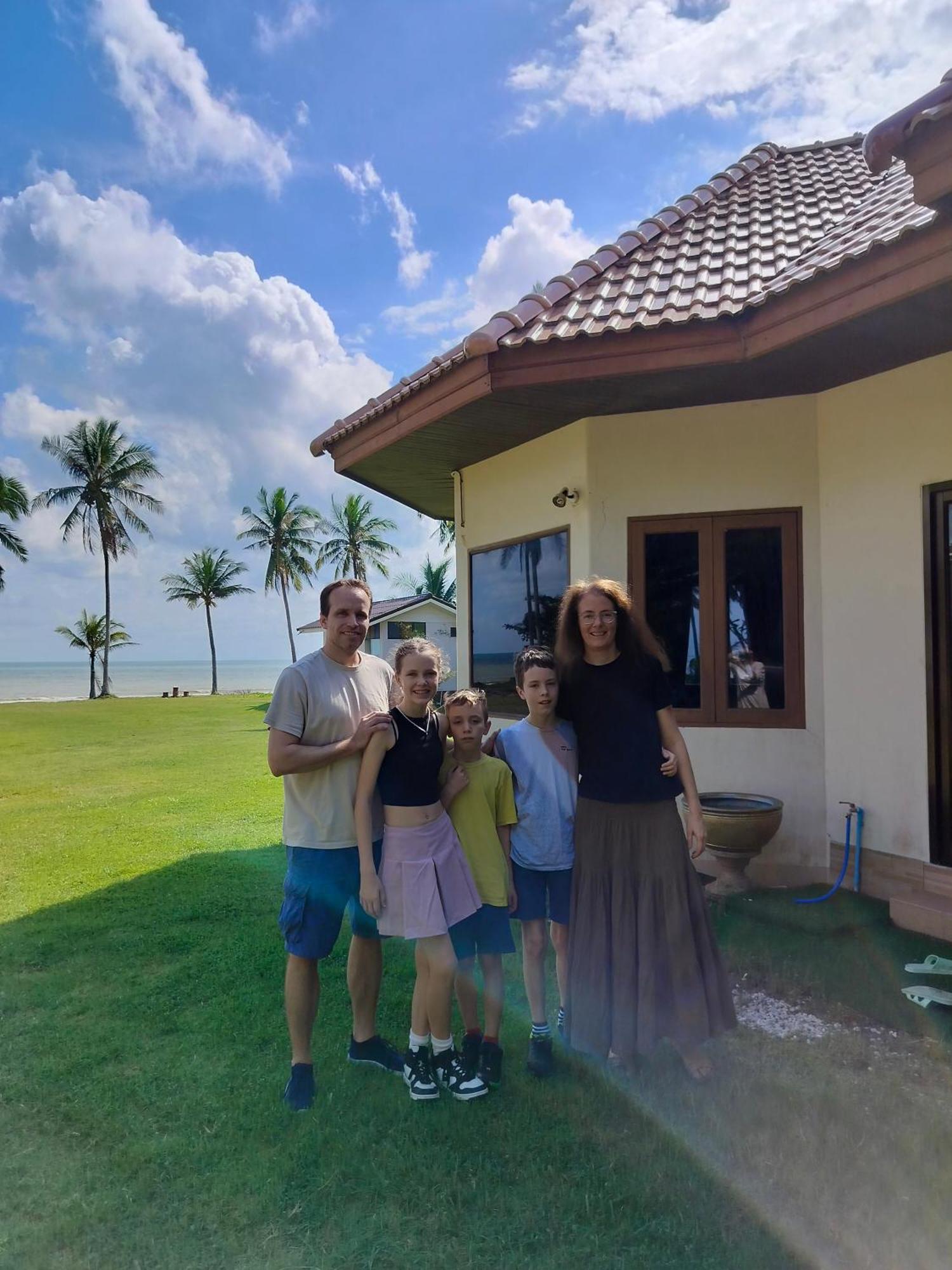 Baan Be Beach Lang Suan Екстериор снимка