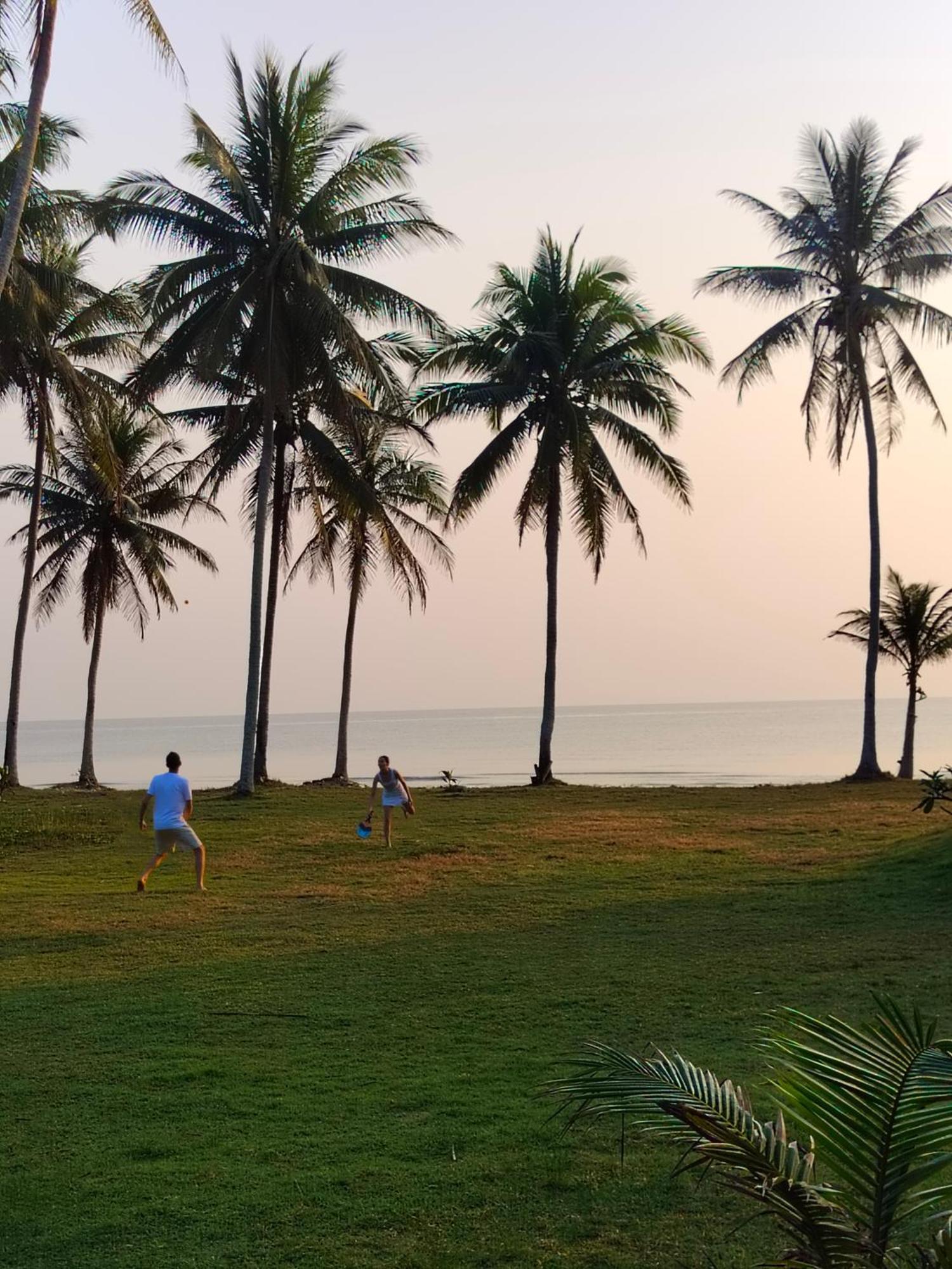 Baan Be Beach Lang Suan Екстериор снимка